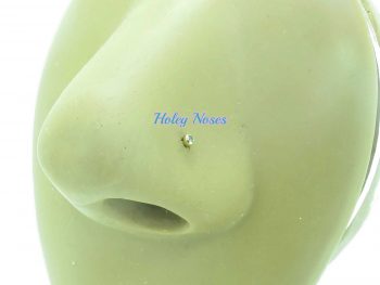 18ct Gold blue Diamond Nose Stud ring pin 0.005cts our smallest diamond nose stud - Image 6